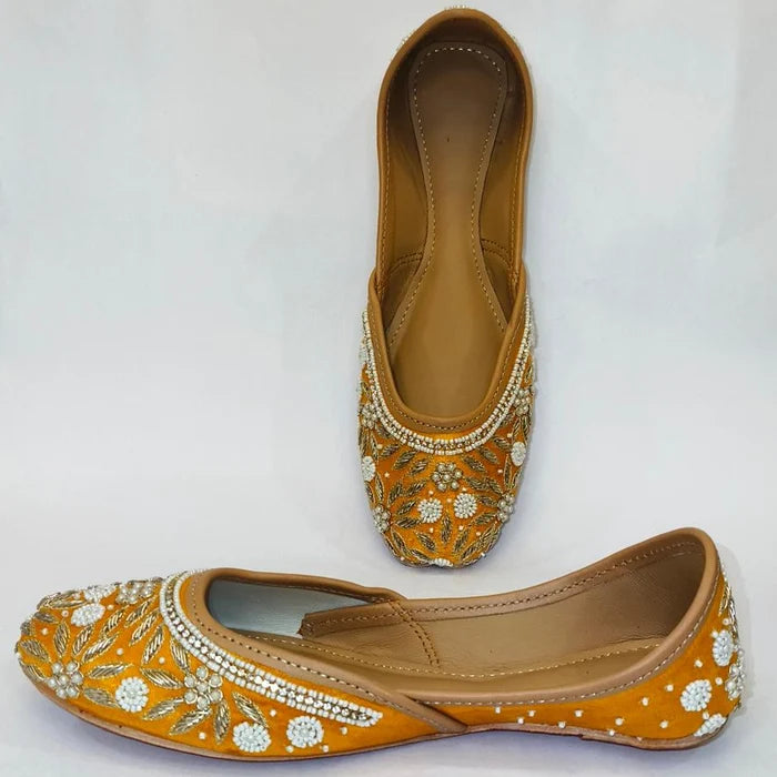 Punjabi Jutti Heavy Pearl Work 20260349