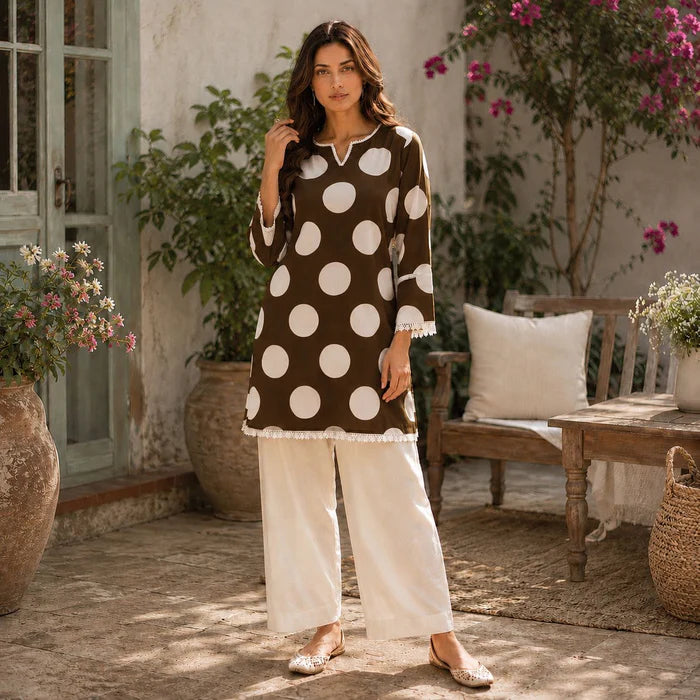 FANCY CLOTHES 0134