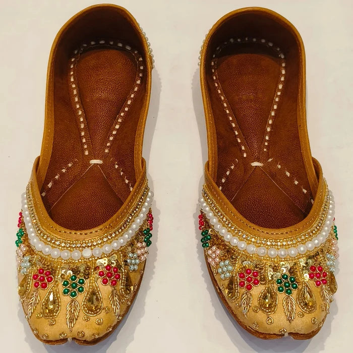 Punjabi Jutti heavy multi flower stone Work20260337