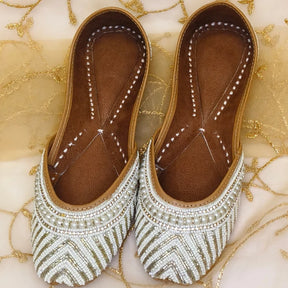 Punjabi Jutti Heavy Pearl Work 20260345