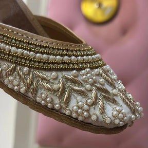 Punjabi Jutti pearl work 20260344