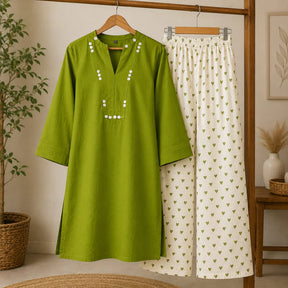 FANCY CLOTHES 0120