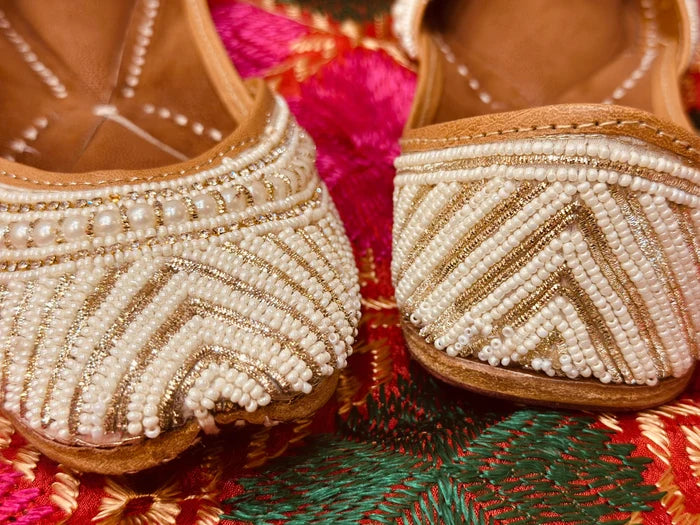 Punjabi Jutti Heavy Pearl Work 20260345