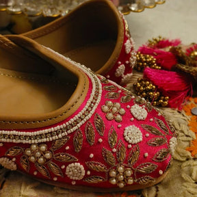 Punjabi Jutti Heavy Pearl Work 20260347