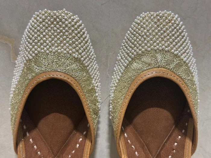 Punjabi Jutti pearl work 20260346