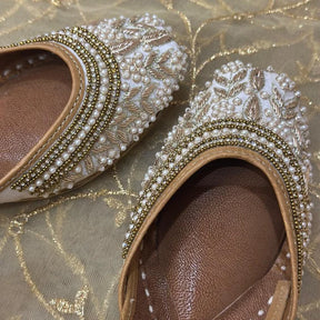 Punjabi Jutti pearl work 20260344