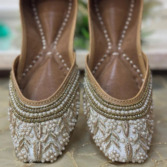 Punjabi Jutti pearl work 20260344