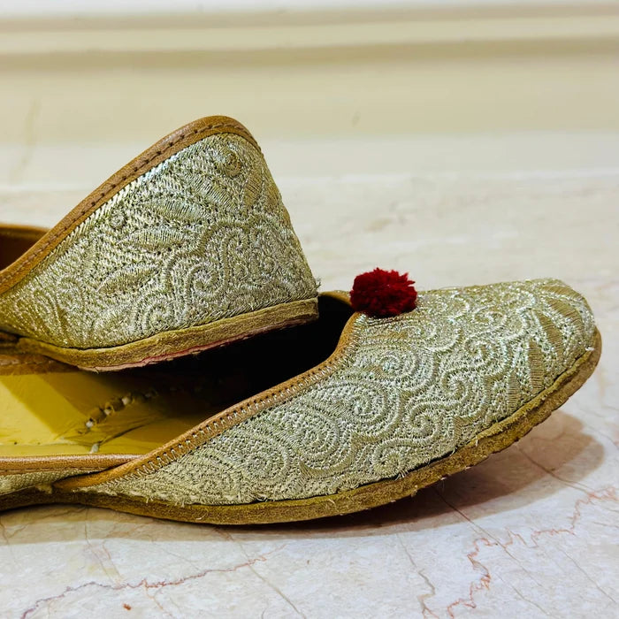 Punjabi Jutti Heavy Golden With Pomp Pomp Work20260325