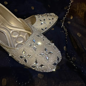 Punjabi Jutti heavy flower pearl side cut work 20260324