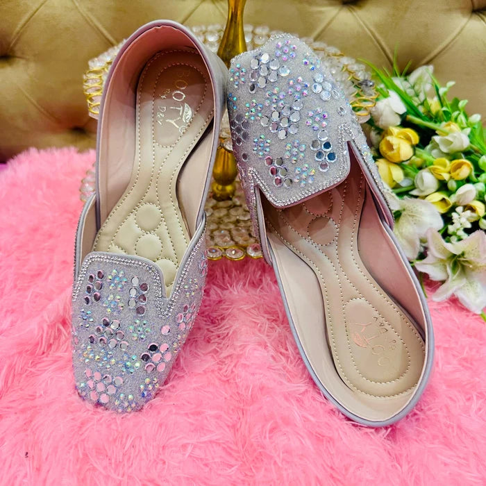 Punjabi Jutti heavy flower pearl side cut work  20260326