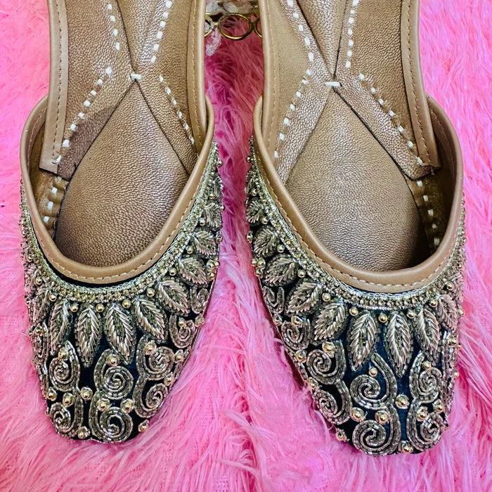 Punjabi Jutti Heavy embroidery Work 20260323