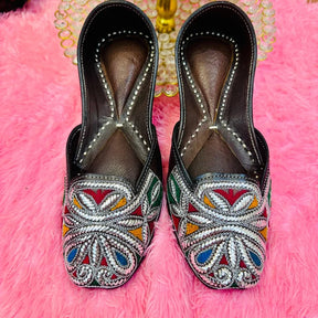 Punjabi Jutti casual wear jeans 20260318