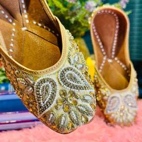 Punjabi Jutti two leaf stone work JMania 20260342