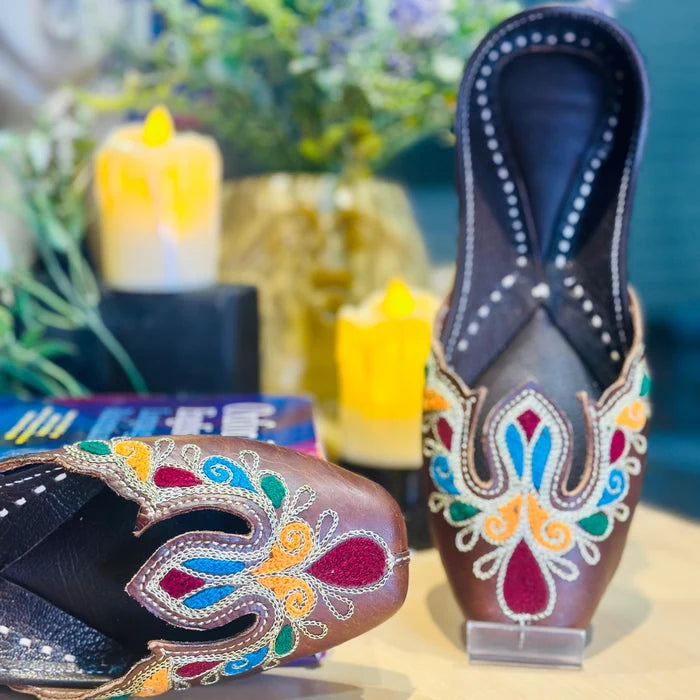 Punjabi Jutti pakisatni upper leather work20260350