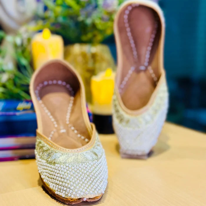 Punjabi Jutti pearl work 20260346