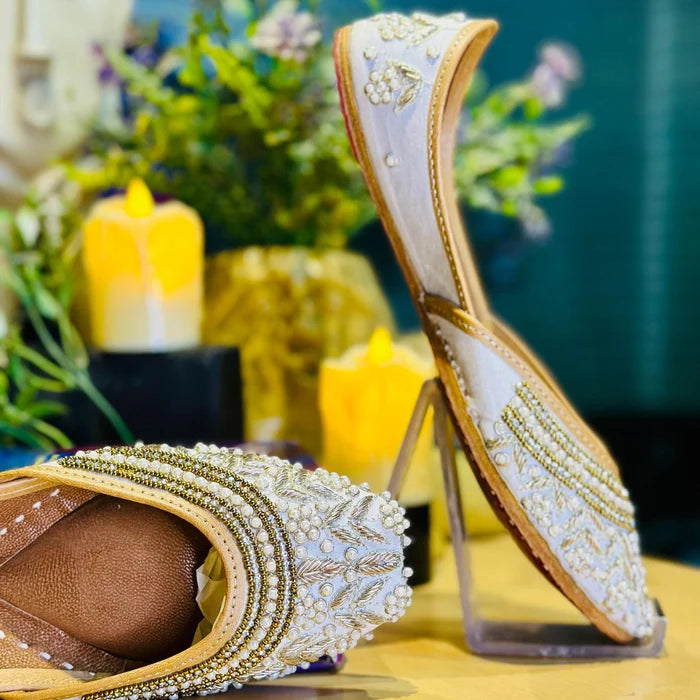 Punjabi Jutti pearl work 20260344