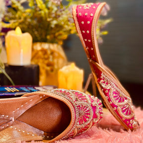 Punjabi Jutti Heavy Golden Sequence Work2818