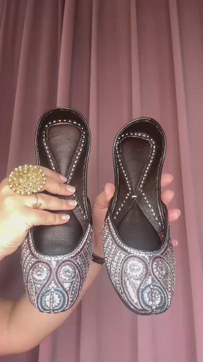 Punjabi Jutti pakisatni upper mota tilla work in leather work 20260348
